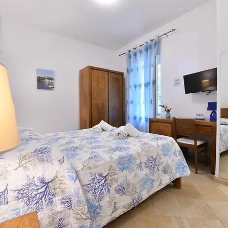 Relais Maison De Charles Couette-café Ischia