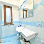 Relais Maison De Charles Bed & Breakfast