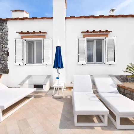 Oda ve Kahvaltı Relais Maison De Charles Ischia